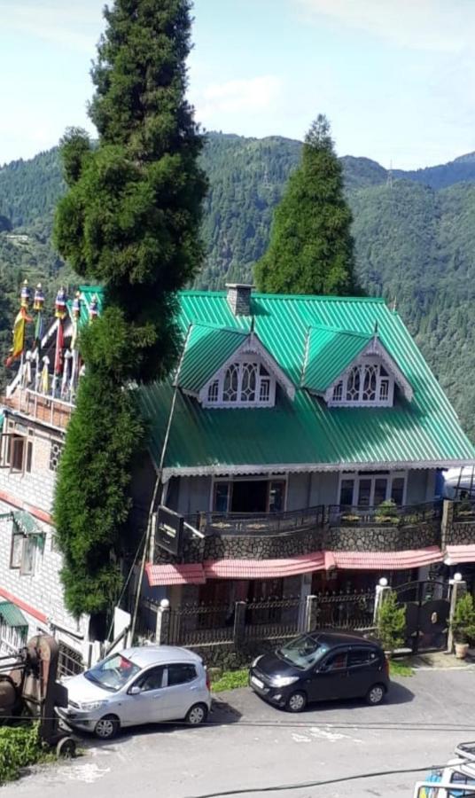 Tharbaling Homestay Darjeeling  Buitenkant foto