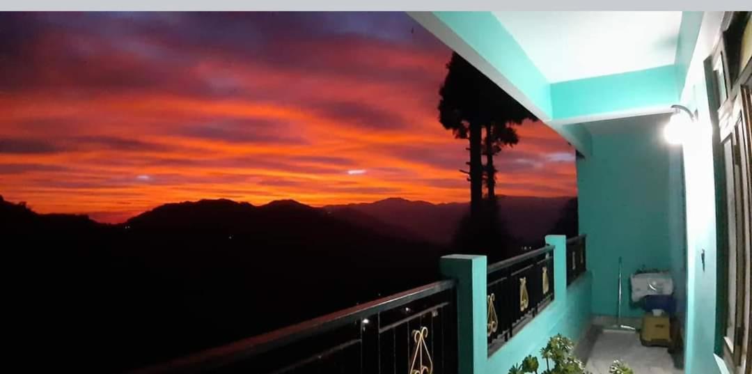 Tharbaling Homestay Darjeeling  Buitenkant foto