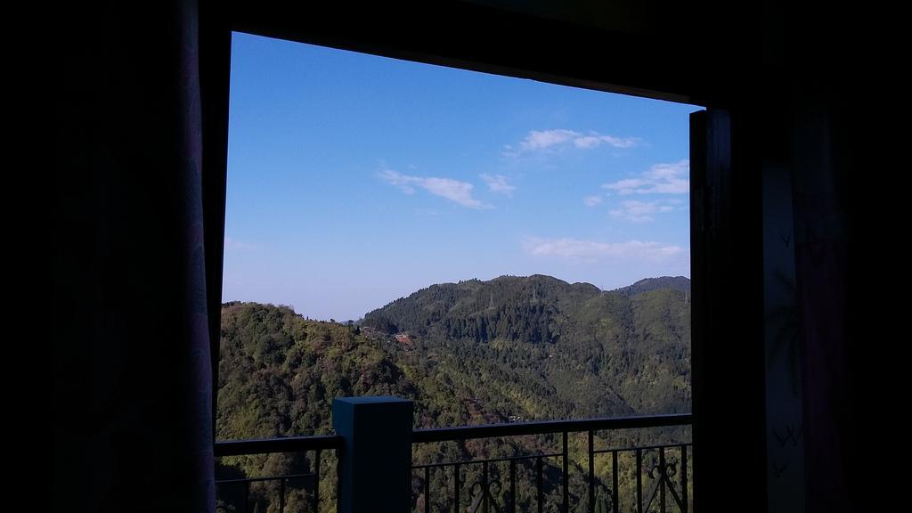 Tharbaling Homestay Darjeeling  Buitenkant foto