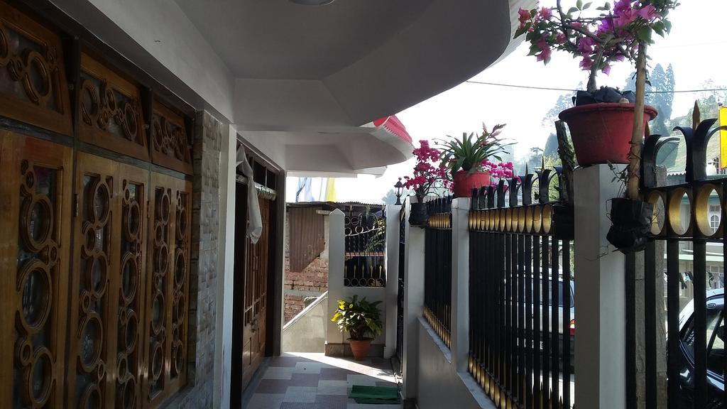 Tharbaling Homestay Darjeeling  Buitenkant foto