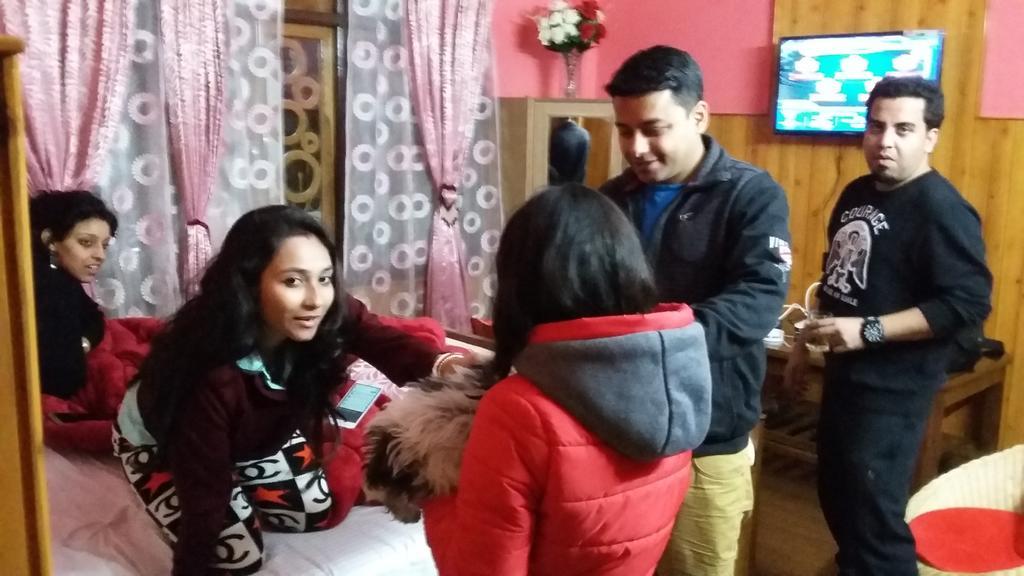 Tharbaling Homestay Darjeeling  Buitenkant foto